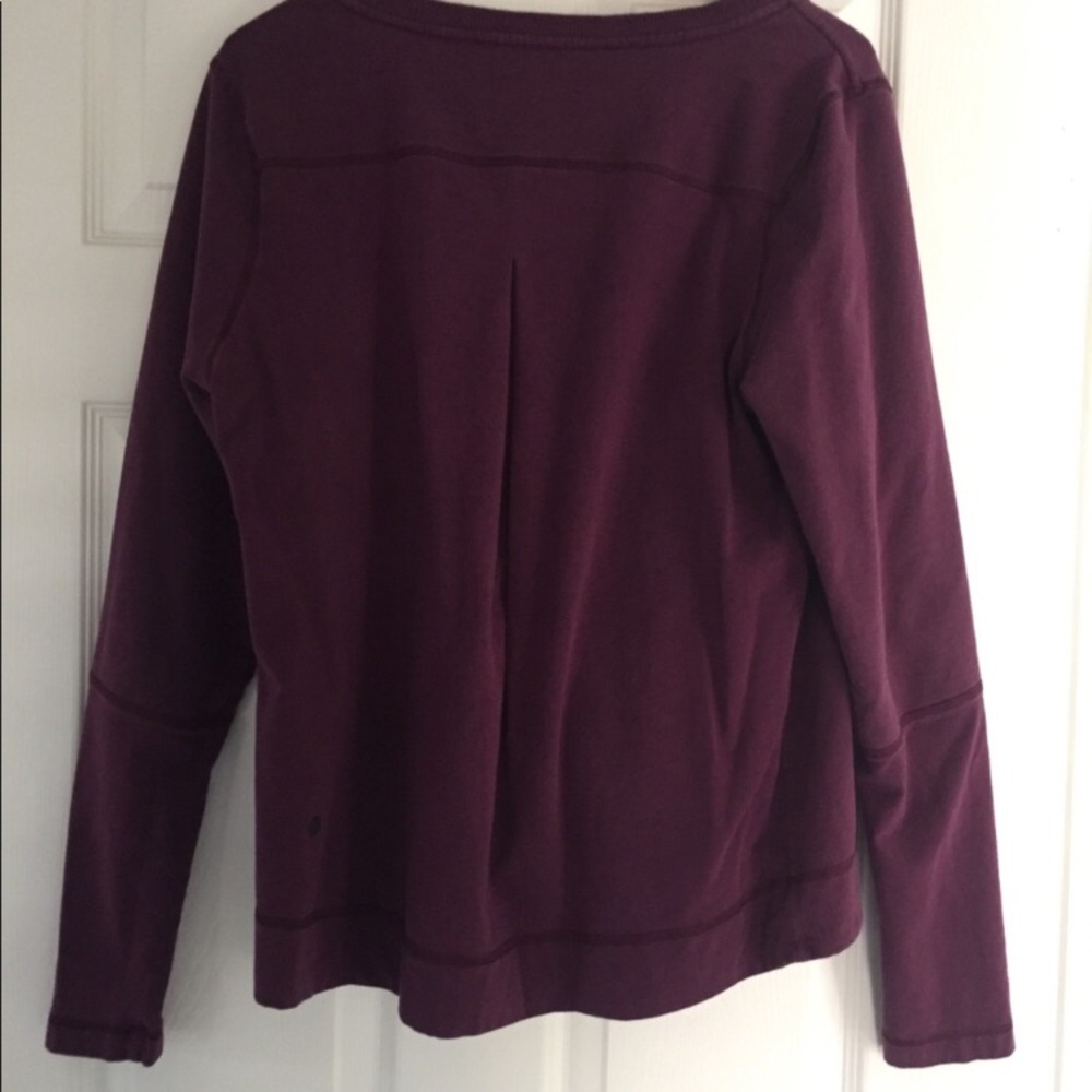 🌻Lululemon pleat back sweatshirt🌻